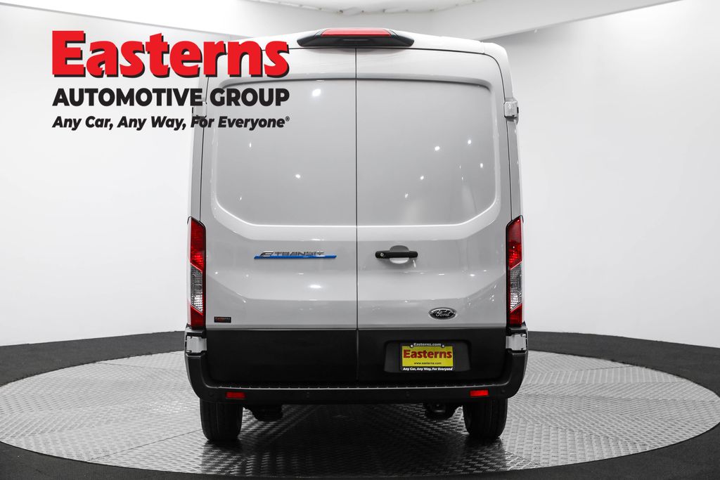 2023 Ford Transit photo 3