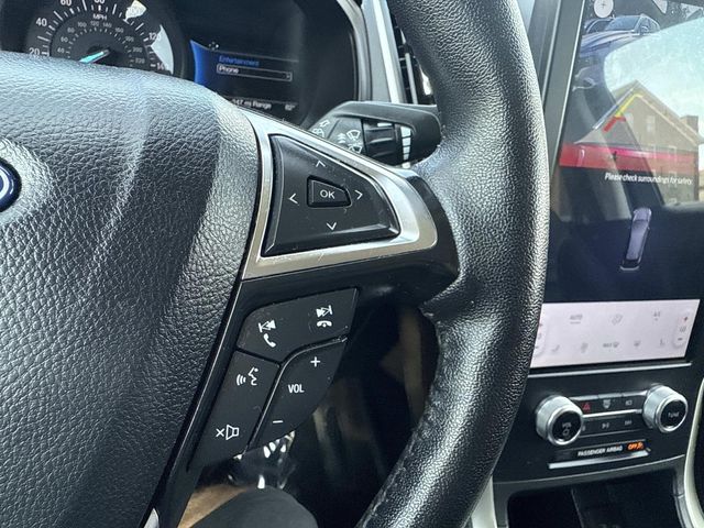 2024 Ford Edge SEL photo 24