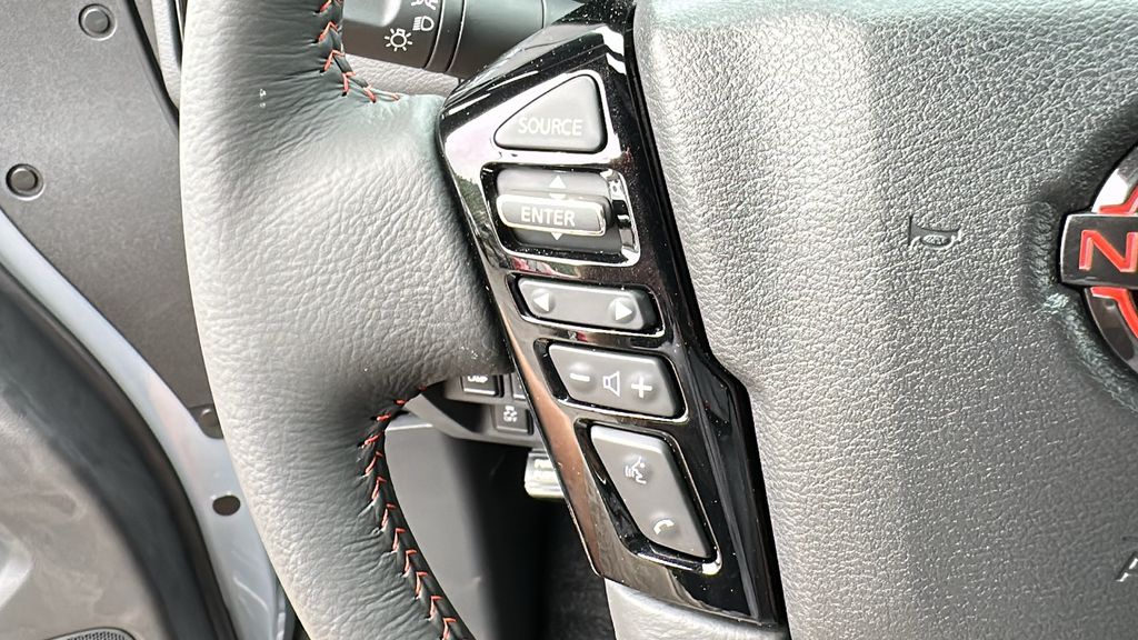 2025 Nissan Frontier PRO-4X photo 15
