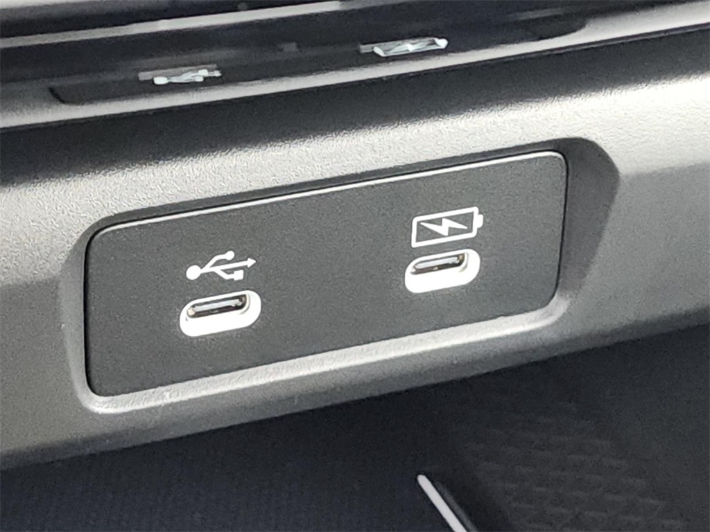 2025 Honda Accord Touring photo 9
