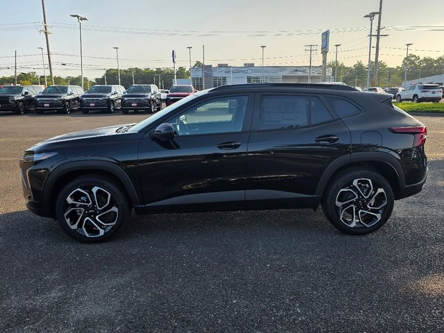2025 Chevrolet Trax photo 7