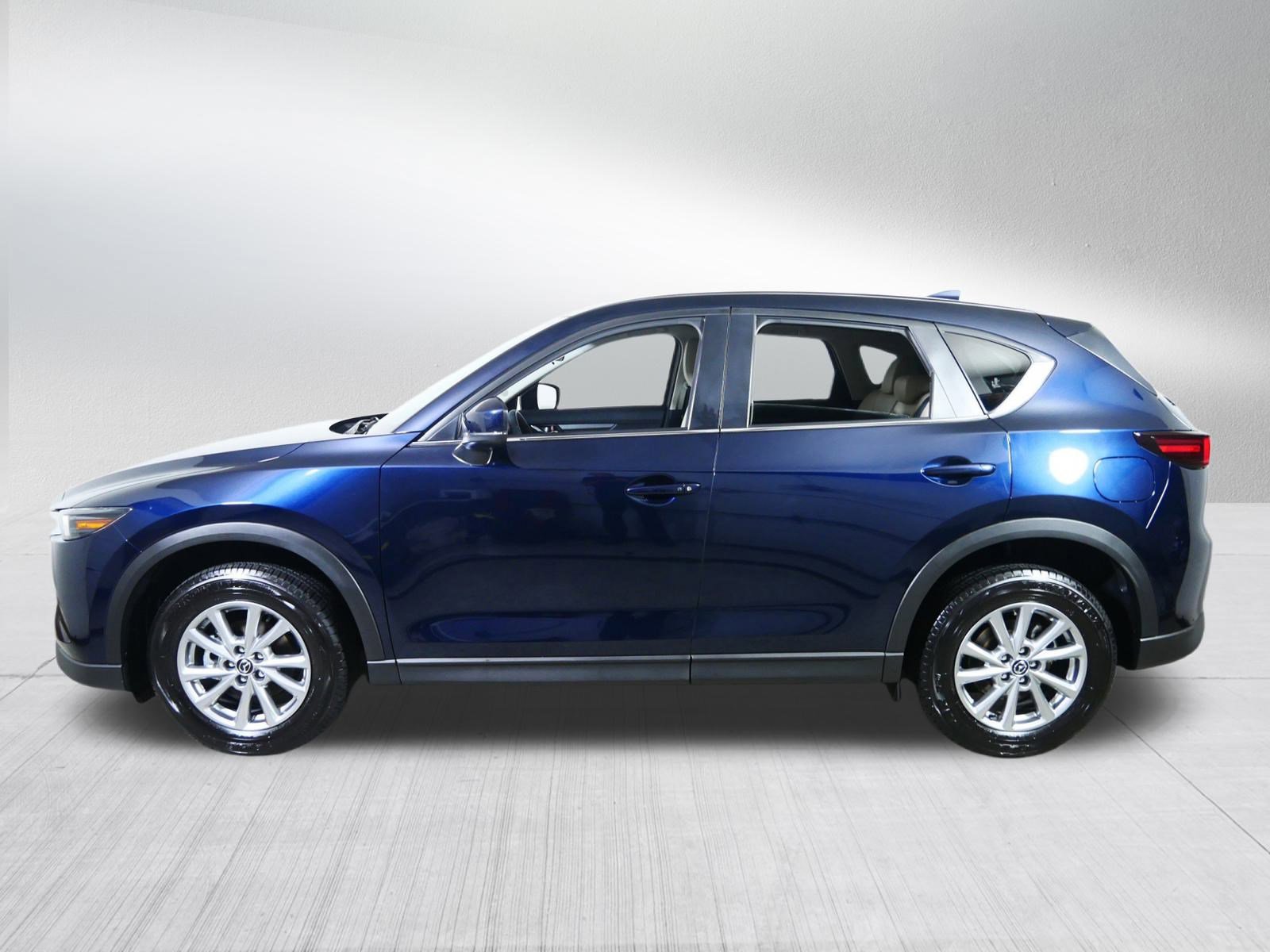 2022 Mazda CX-5 2.5 Select photo 4