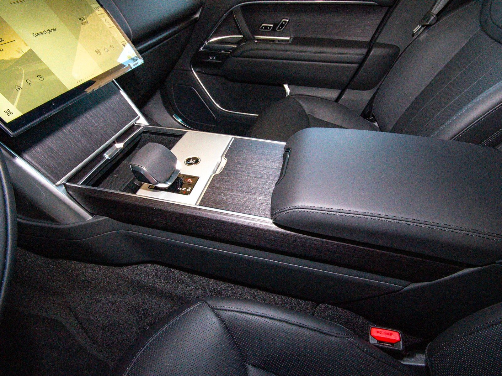 2025 Land Rover Range Rover SE photo 25