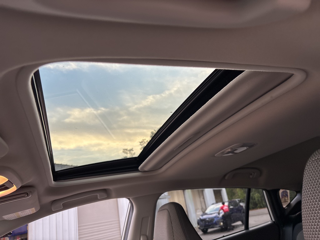 2024 Subaru Crosstrek Premium photo 3