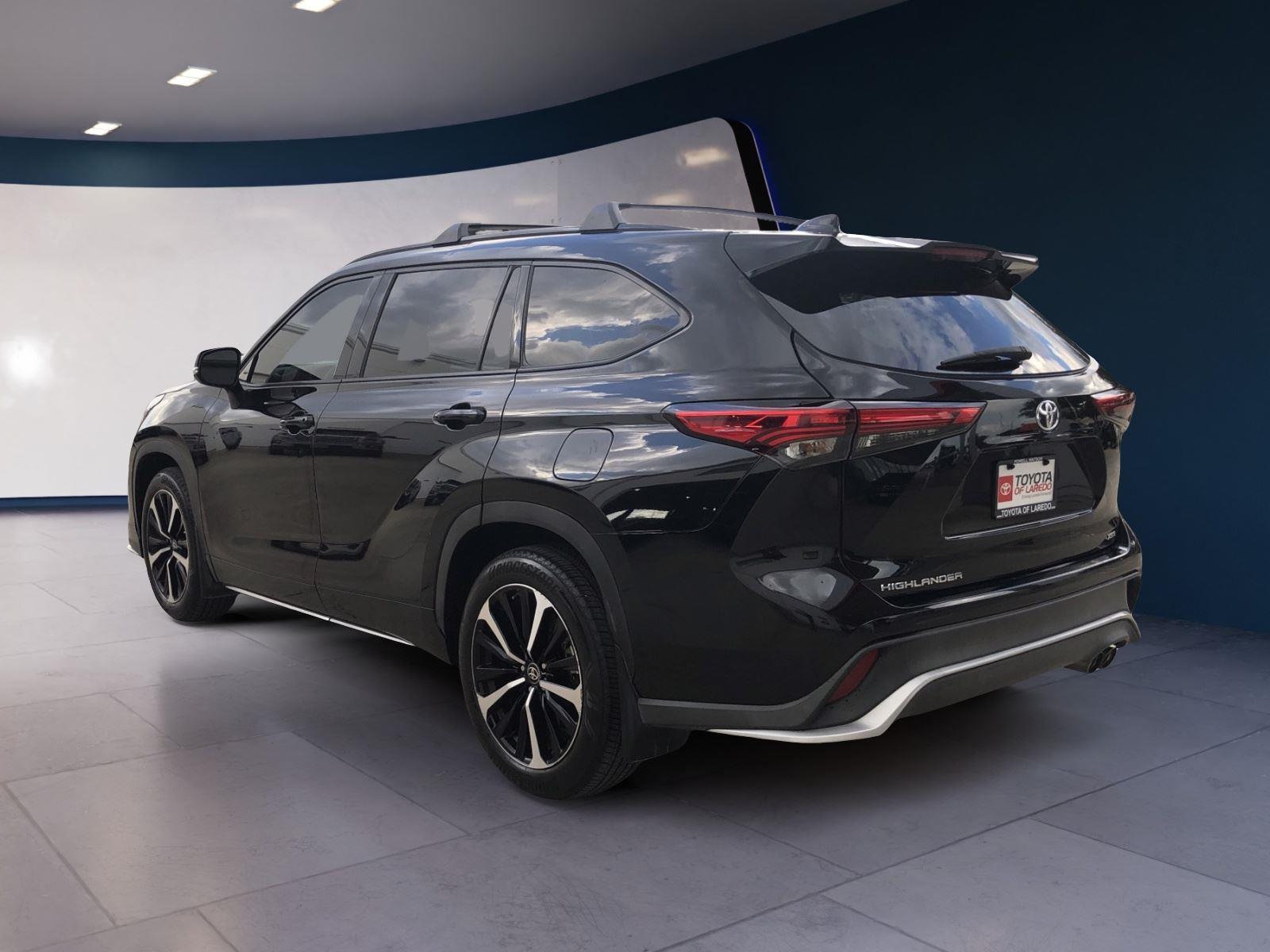 2021 Toyota Highlander XSE photo 3