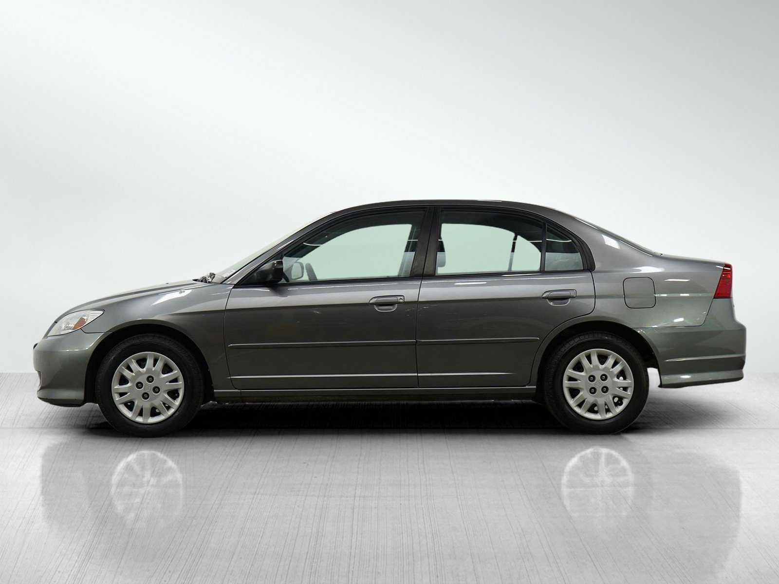 Used 2005 Honda Civic LX with VIN 2HGES166X5H627763 for sale in Bloomington, Minnesota