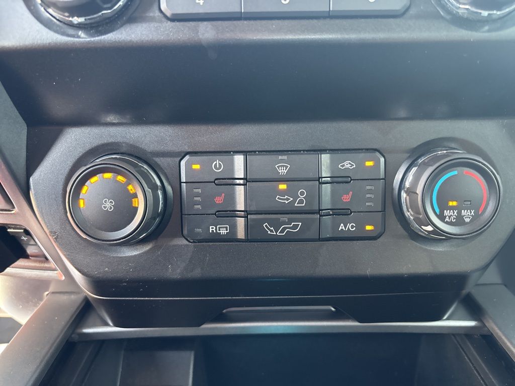 2019 Ford F-150 XLT photo 20