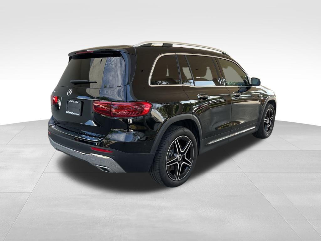 2024 Mercedes Benz GLB 250 photo 2