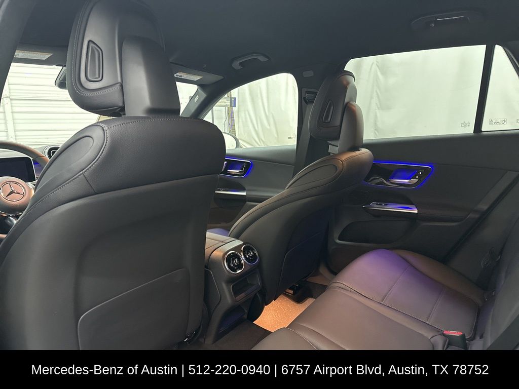 2025 Mercedes Benz GLC 300 photo 15