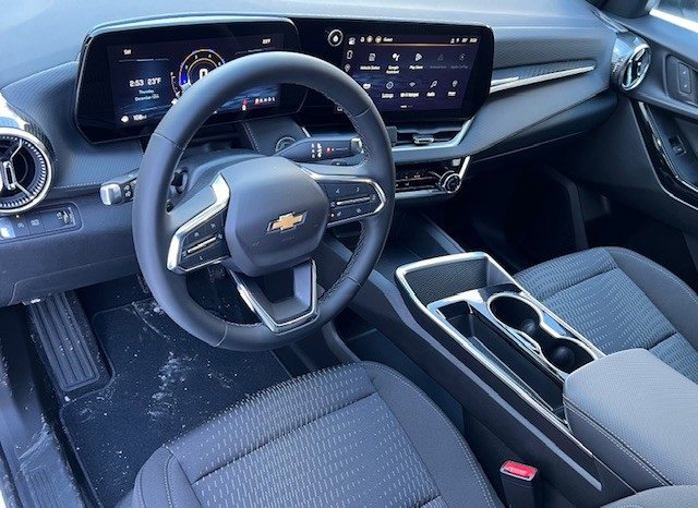 2026 Chevrolet Equinox LT photo 12