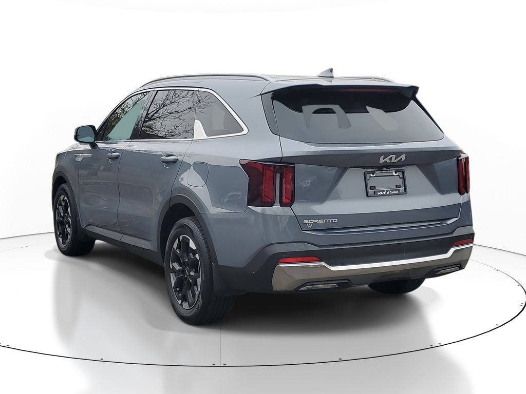 2025 Kia Sorento S photo 4