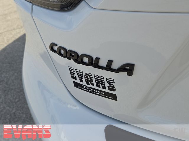 2025 Toyota Corolla SE photo 3