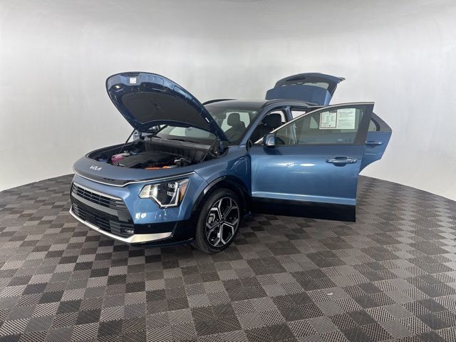 2024 Kia Niro Plug-In Hybrid SX photo 10