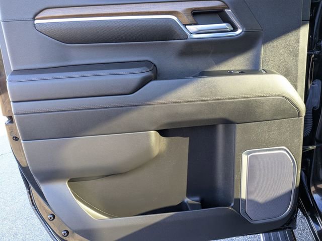 2023 Chevrolet Silverado 1500 High Country photo 24