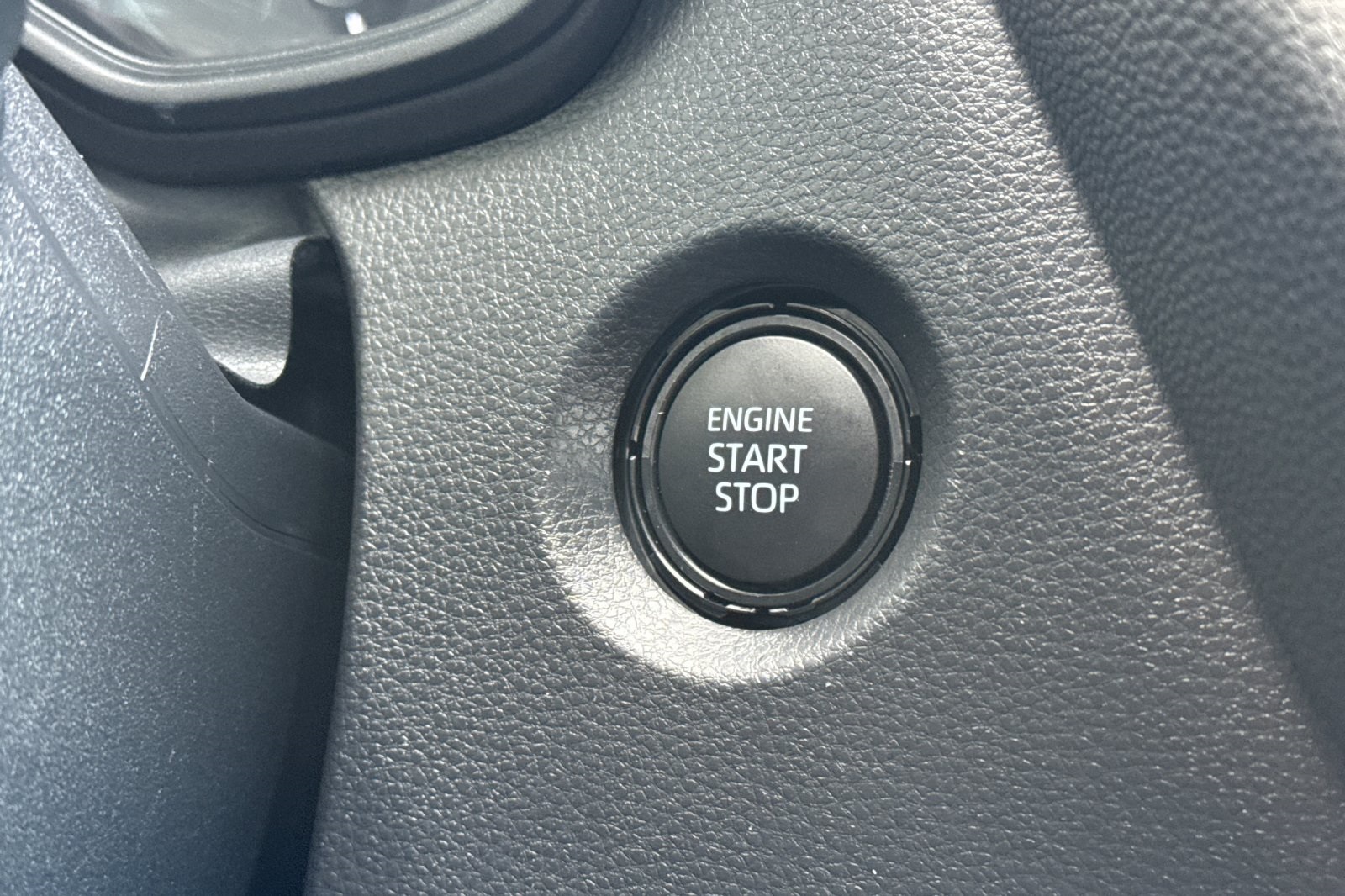 2024 Toyota Corolla SE photo 19