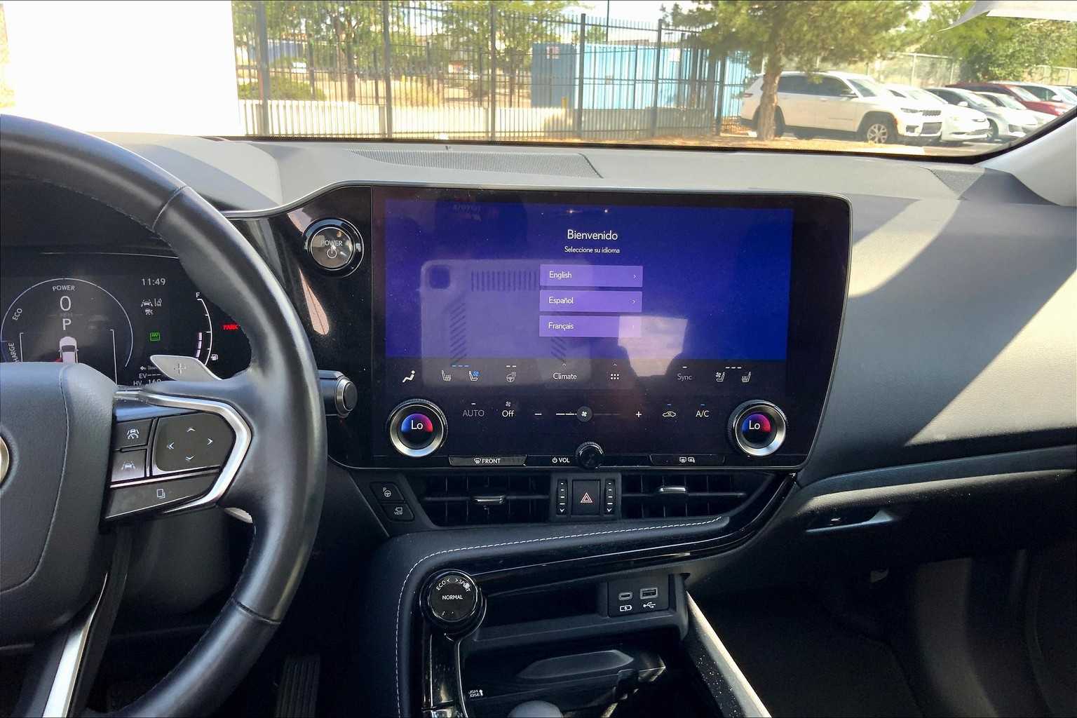 2023 Lexus NX Luxury photo 6