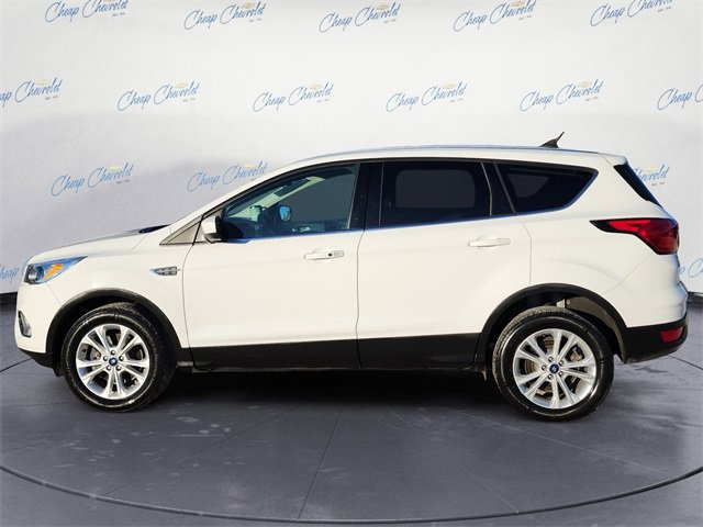 Used 2019 Ford Escape SE with VIN 1FMCU9GD8KUA93842 for sale in Flemingsburg, KY
