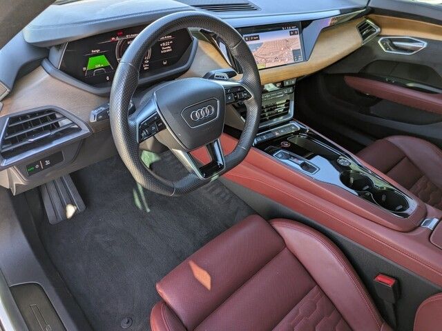 2023 Audi e-tron GT Premium Plus photo 9