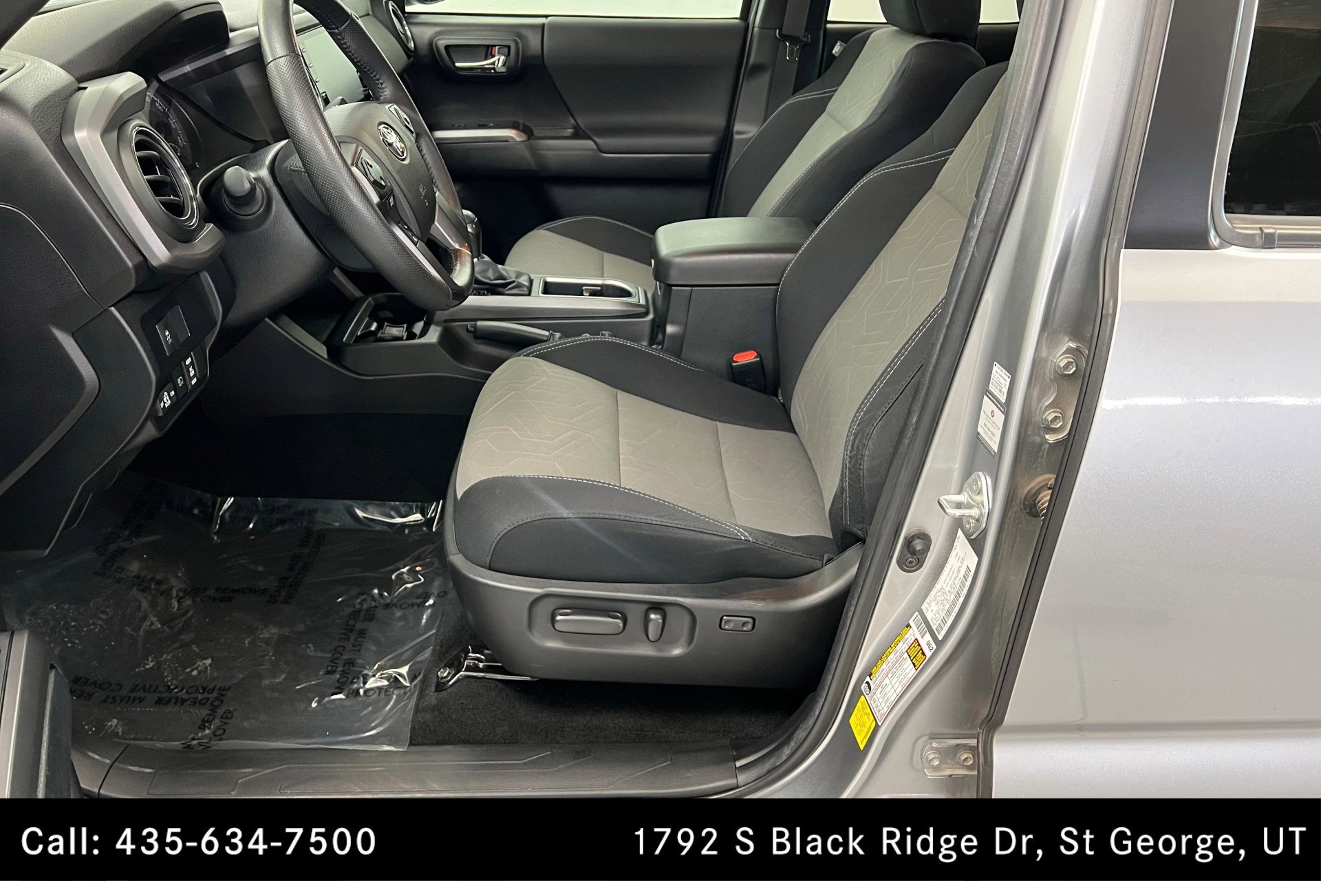 2022 Toyota Tacoma TRD Sport Double Cab photo 17