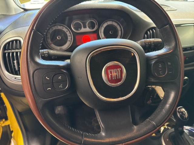 2014 Fiat 500L Trekking photo 9