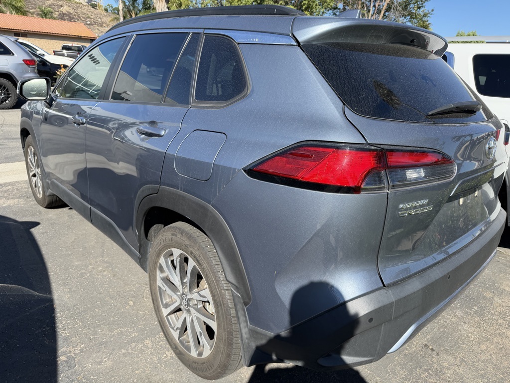 2023 Toyota Corolla Cross XLE photo 4