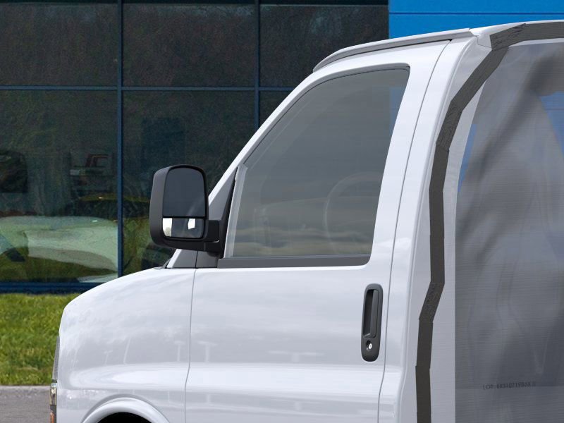 2025 Chevrolet Express Cutaway 3500 photo 10