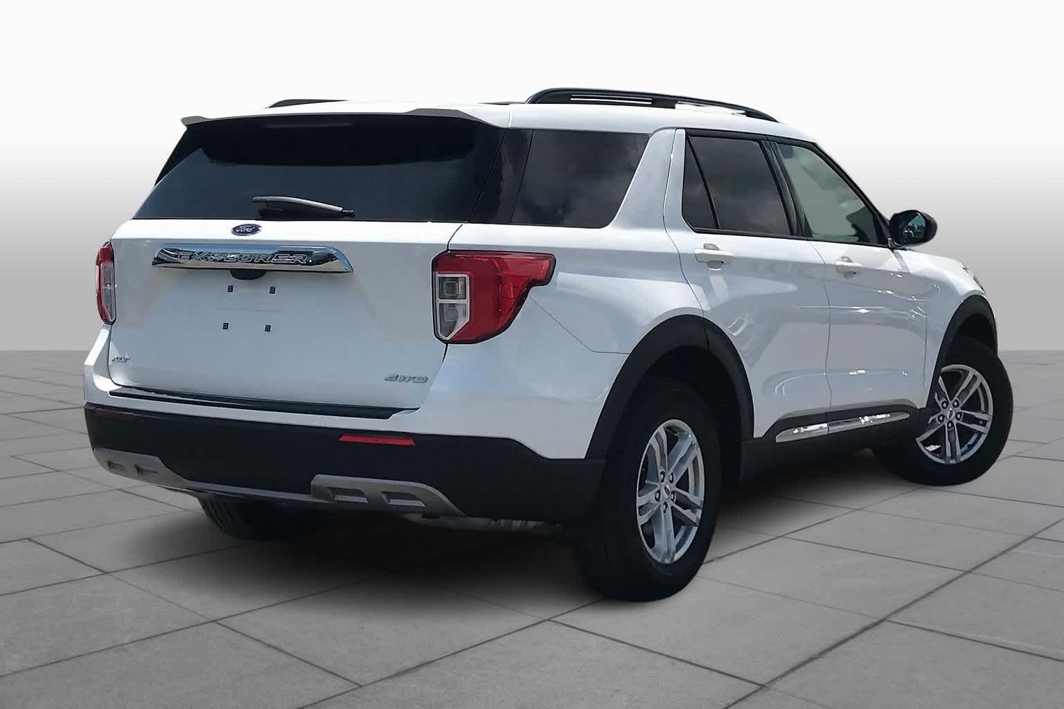2022 Ford Explorer XLT photo 8