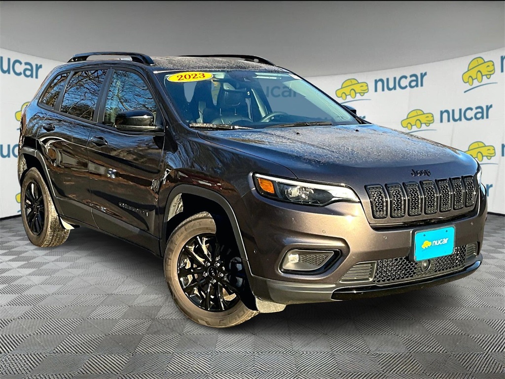 2023 Jeep Cherokee Altitude Lux's photo