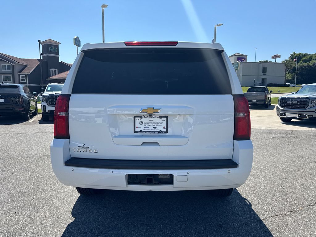 2019 Chevrolet Tahoe LT photo 4