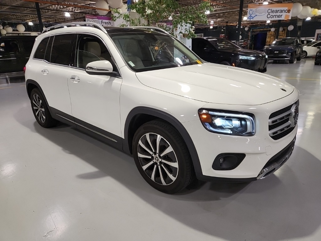 2022 Mercedes Benz GLB 250 4MATIC photo 3