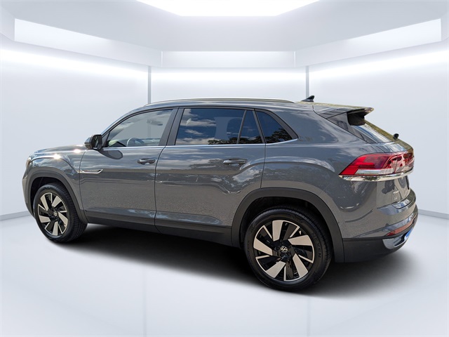 2026 Volkswagen Atlas Cross Sport SE Technology photo 2
