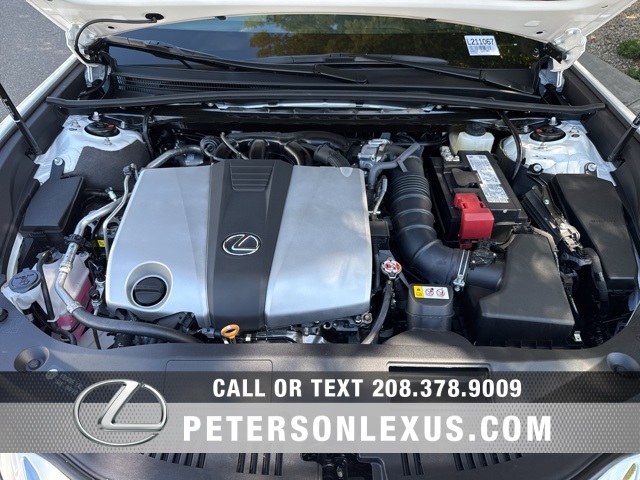 2025 Lexus ES 350 photo 9