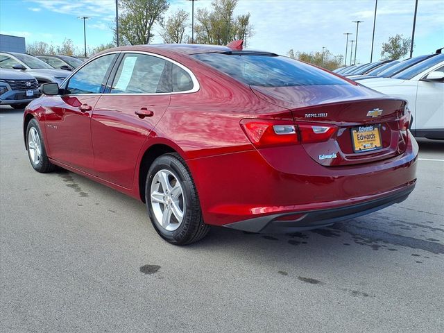 2024 Chevrolet Malibu 1LT photo 2