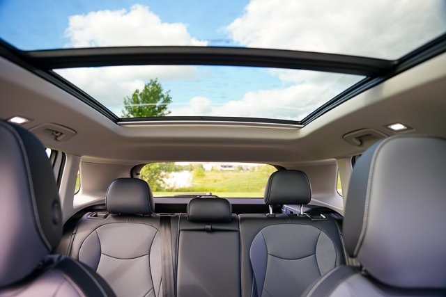 2025 Volkswagen Tiguan SE photo 34