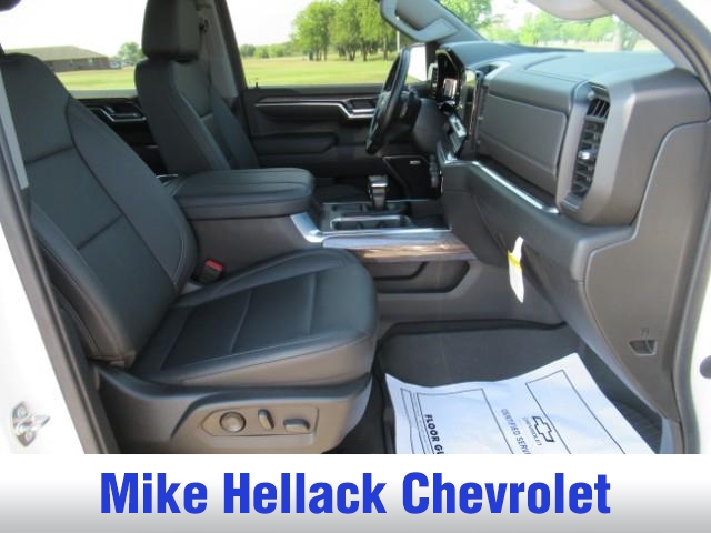 2023 Chevrolet Silverado 1500 LTZ photo 15