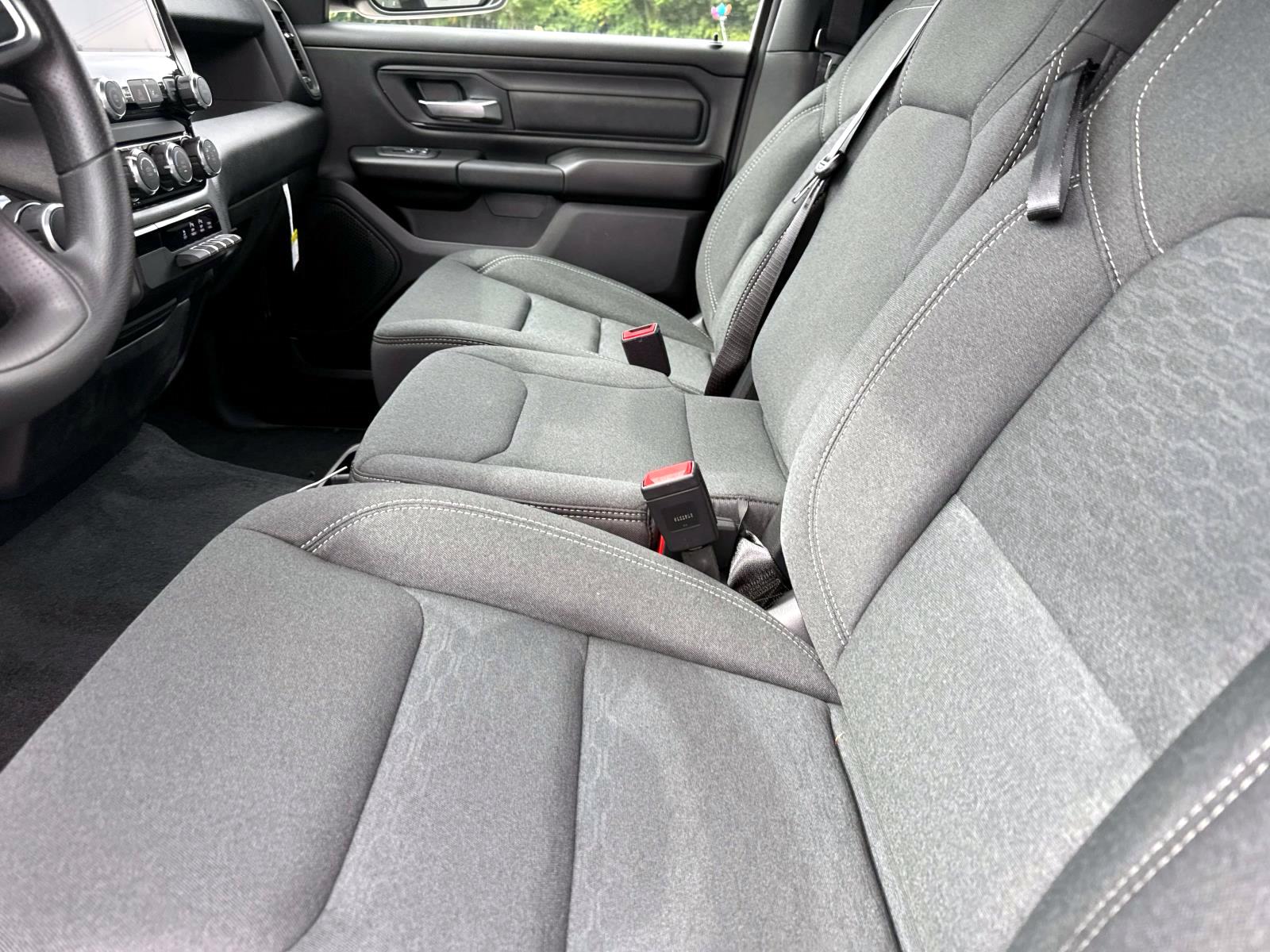 2025 Ram 1500 Tradesman photo 12