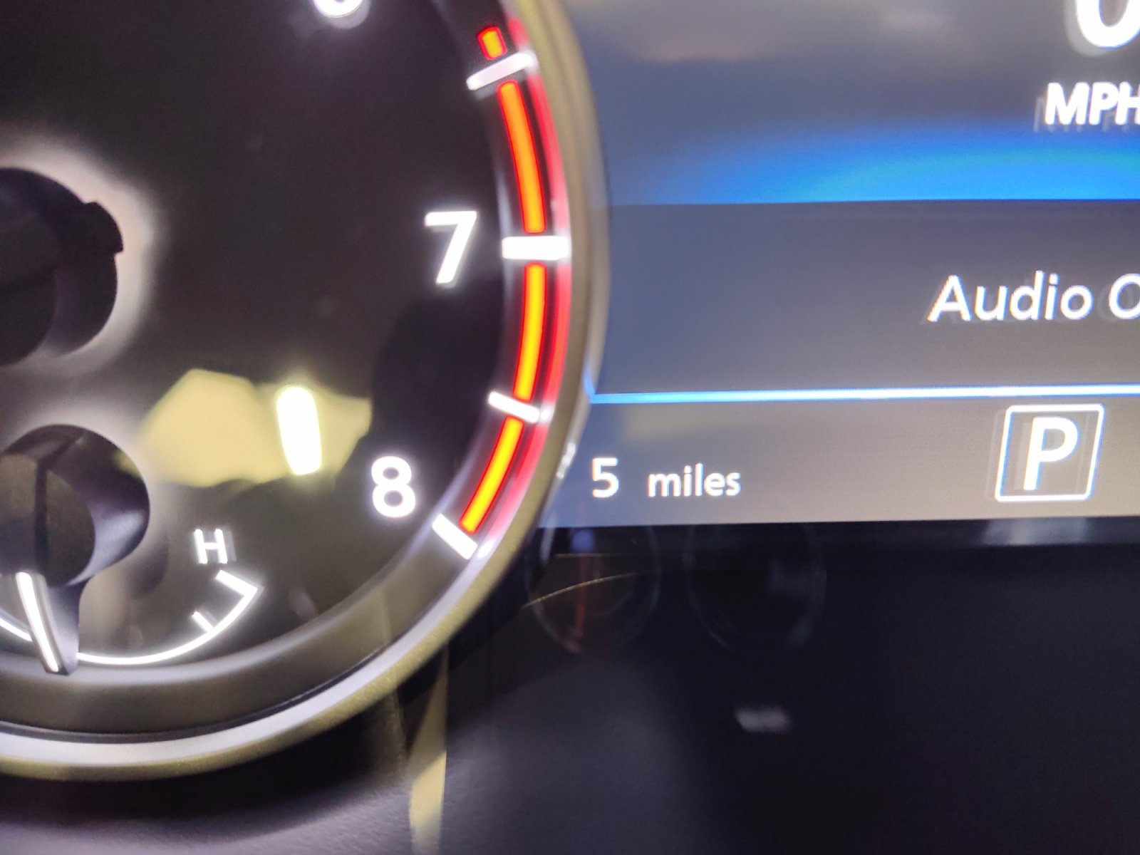 2025 Nissan Sentra SV photo 2