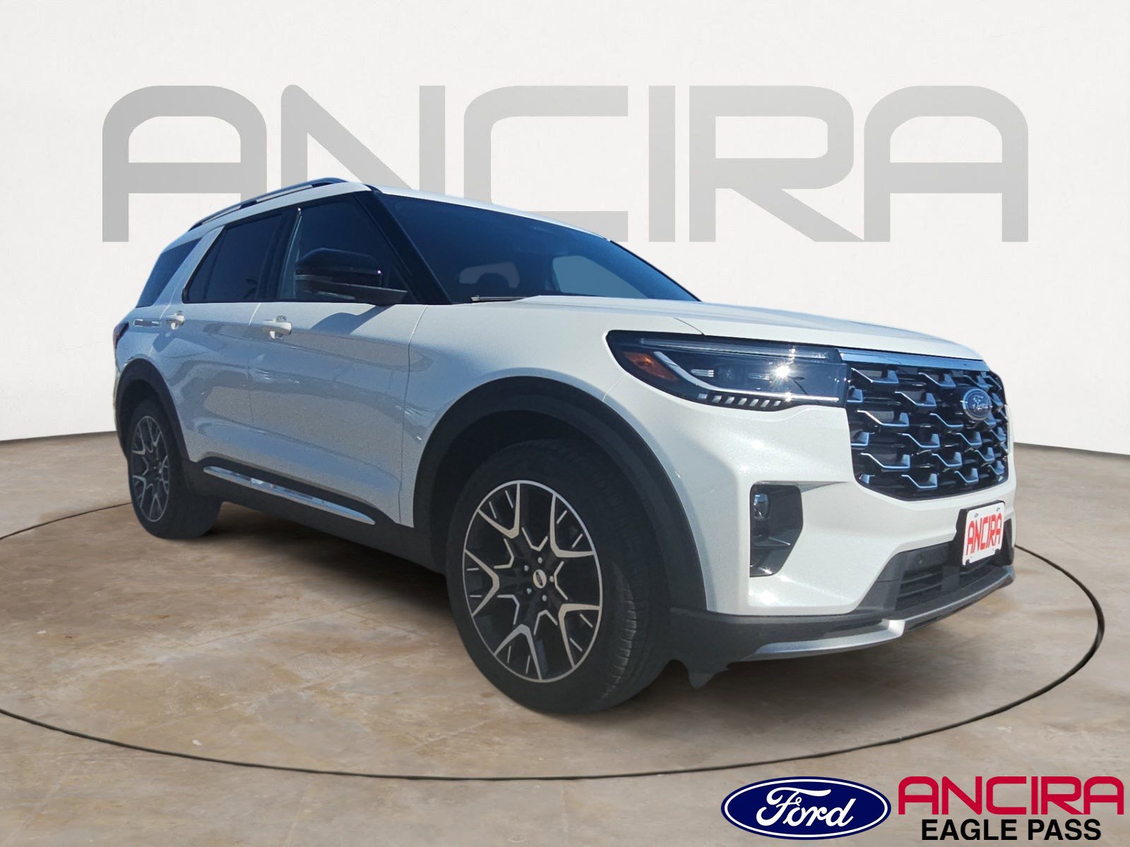 2025 Ford Explorer Platinum's photo