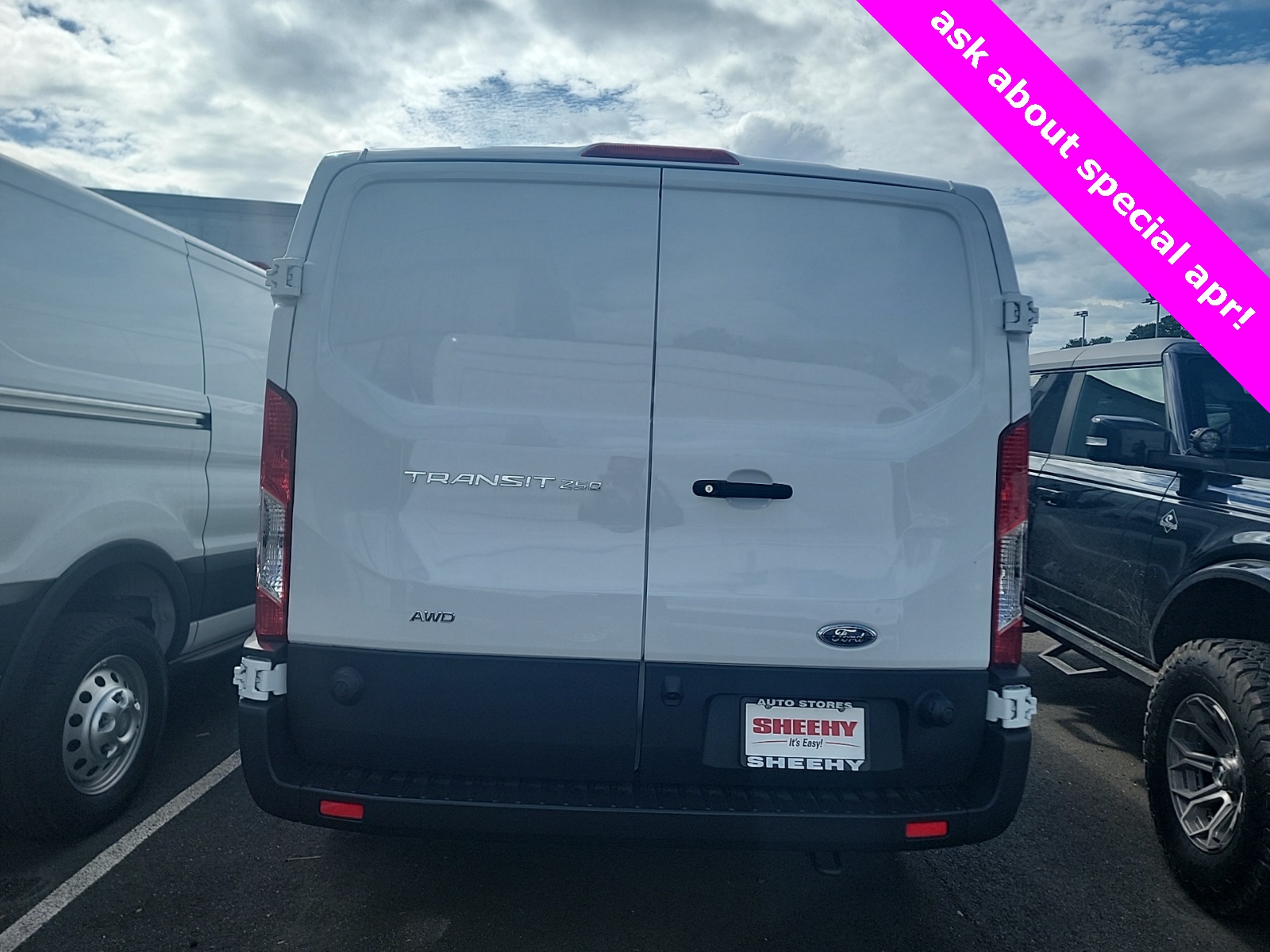 2025 Ford Transit photo 4