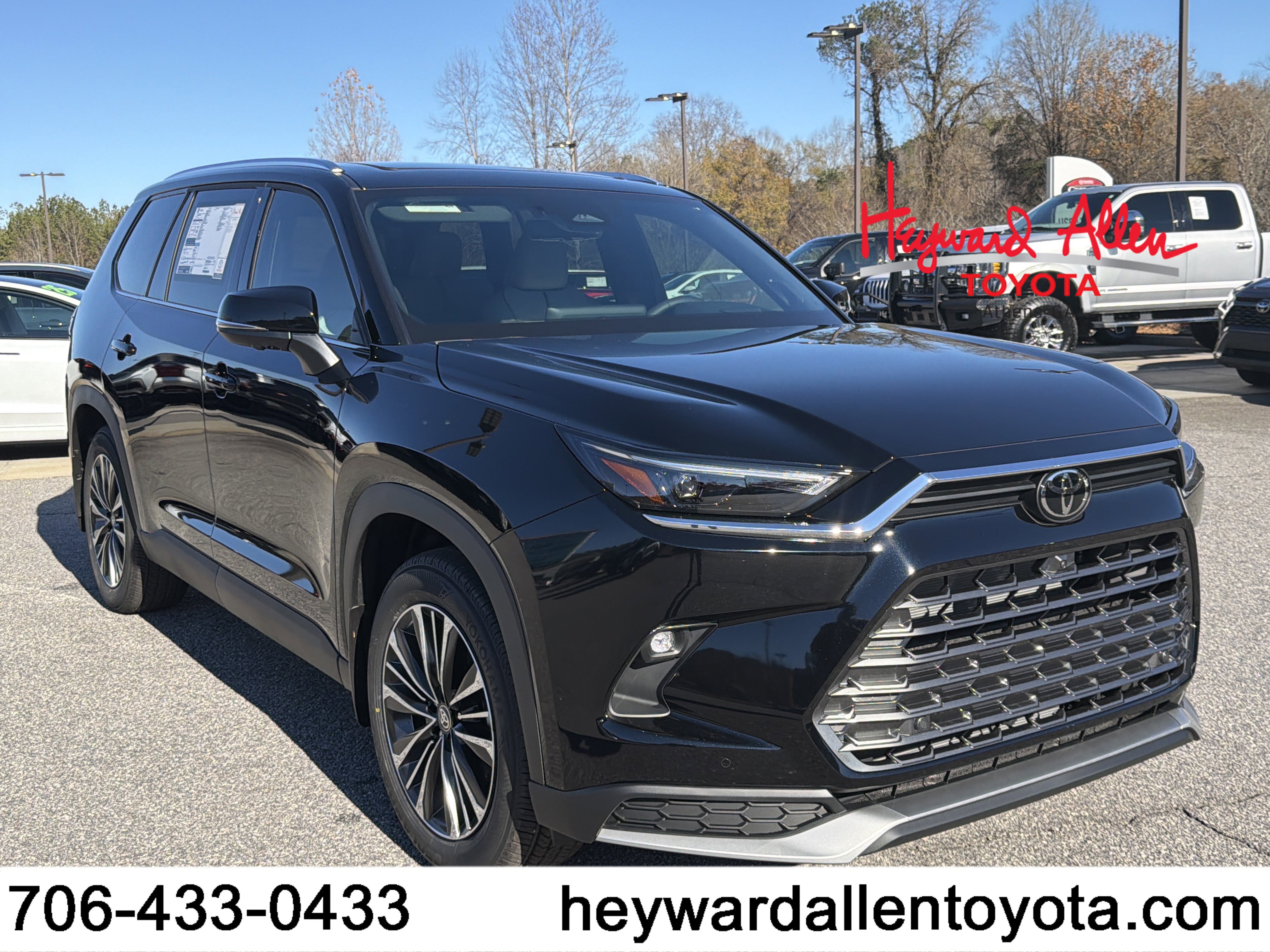 2026 Toyota Grand Highlander Platinum's photo