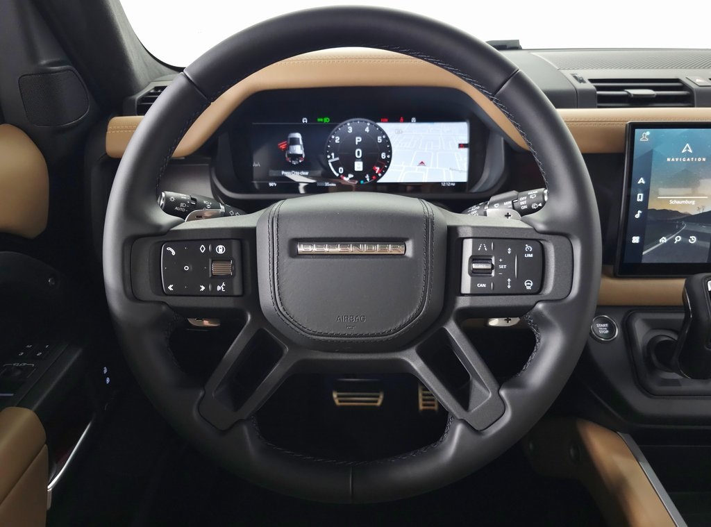 2025 Land Rover Defender 110 V8 photo 17