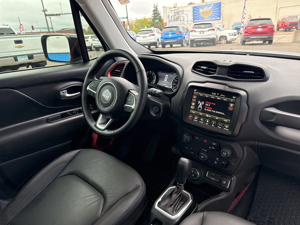 2023 Jeep Renegade Trailhawk photo 36