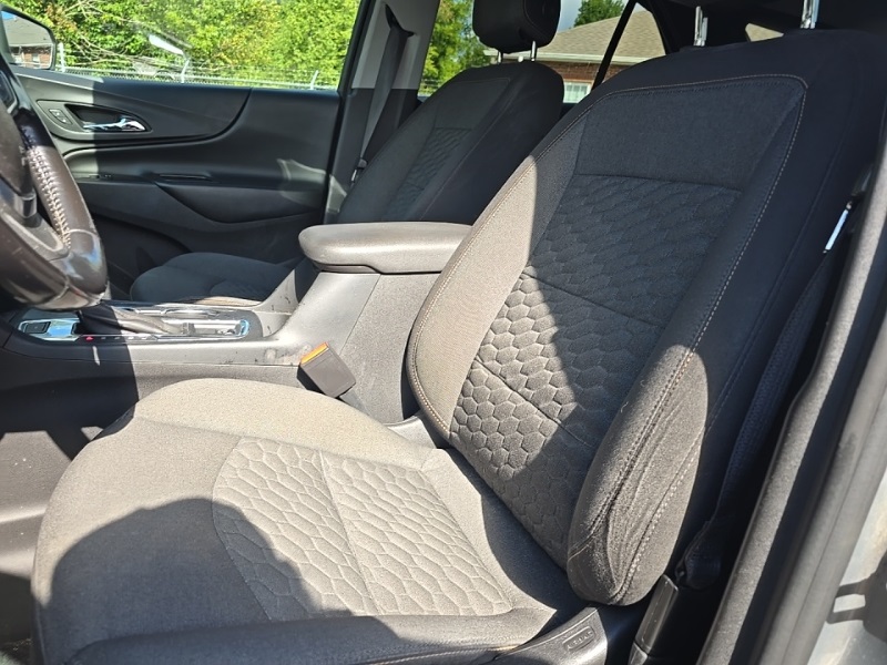 2018 Chevrolet Equinox LT photo 10