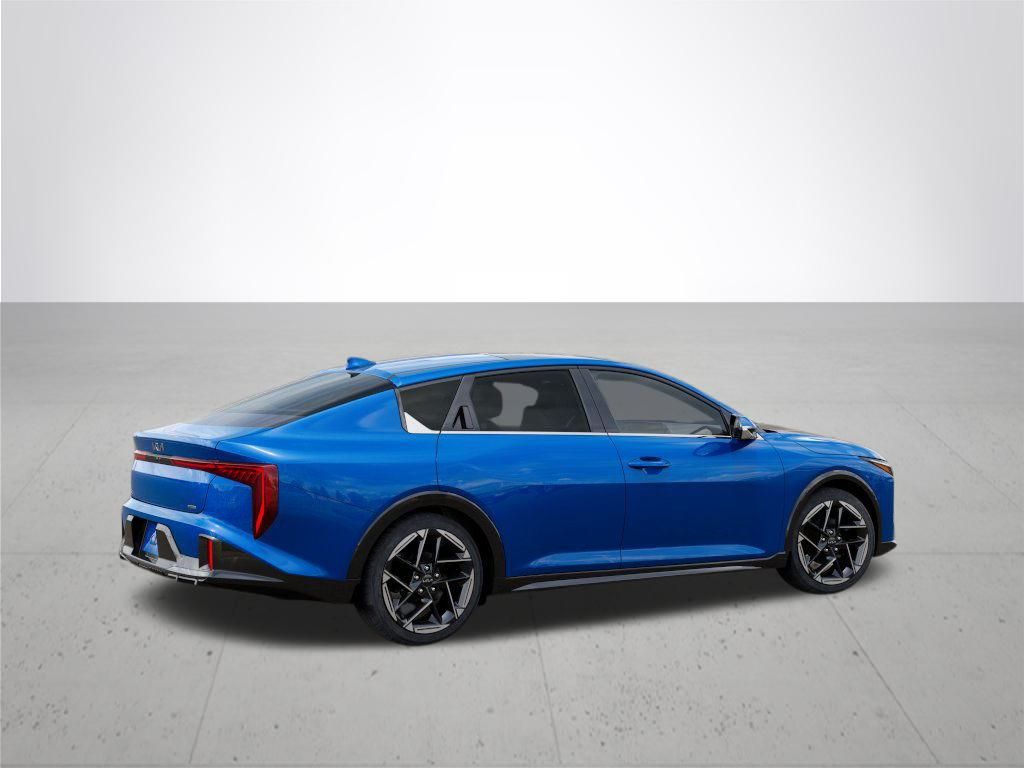 2025 Kia K4 GT-Line photo 5