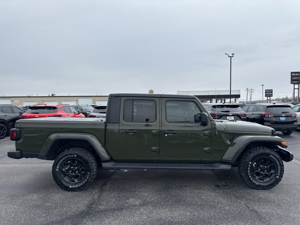 2023 Jeep Gladiator Willys photo 2