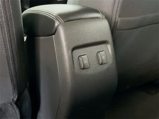 2024 Nissan Kicks SV photo 24