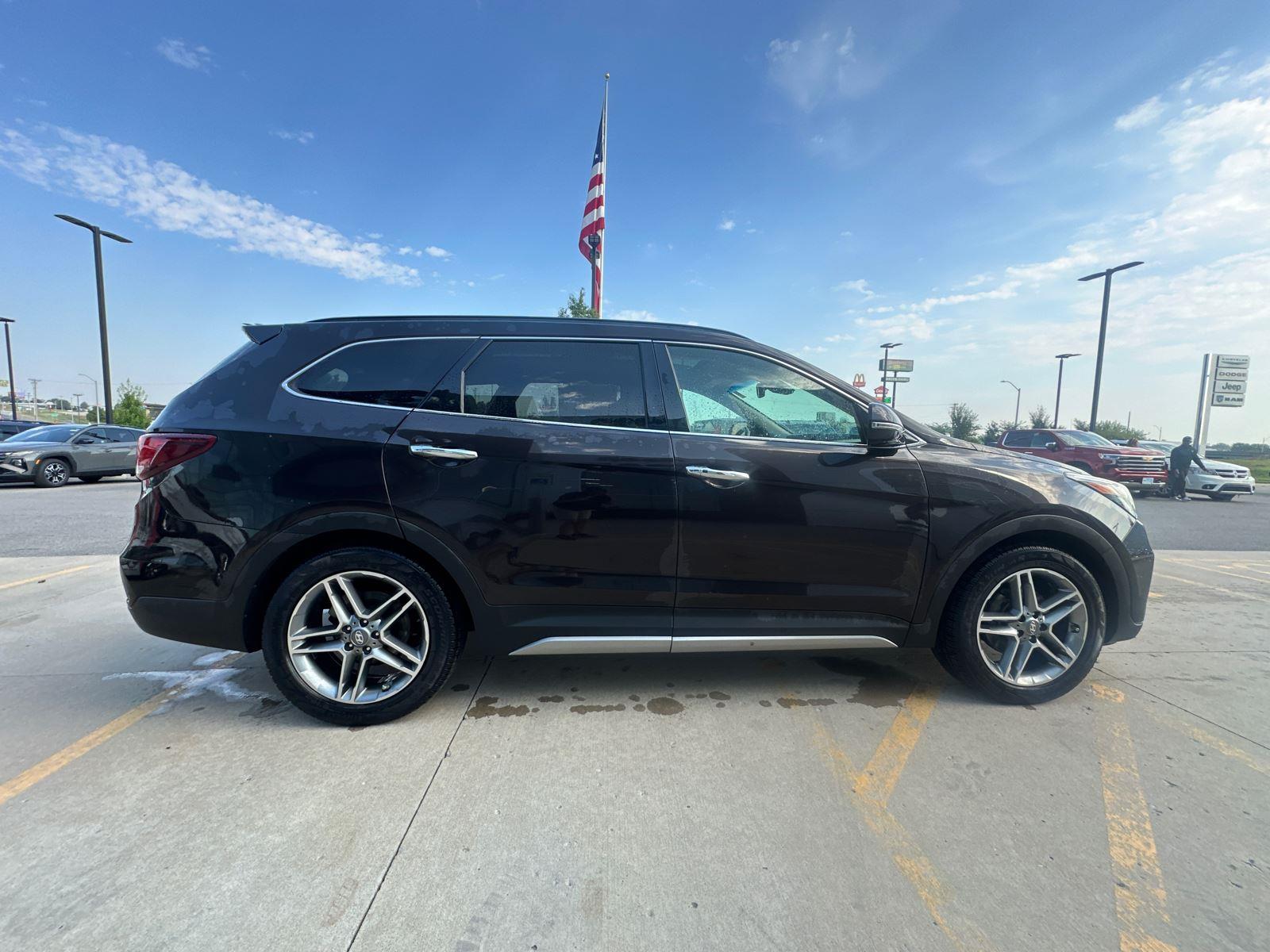 2018 Hyundai Santa Fe Limited Ultimate photo 3