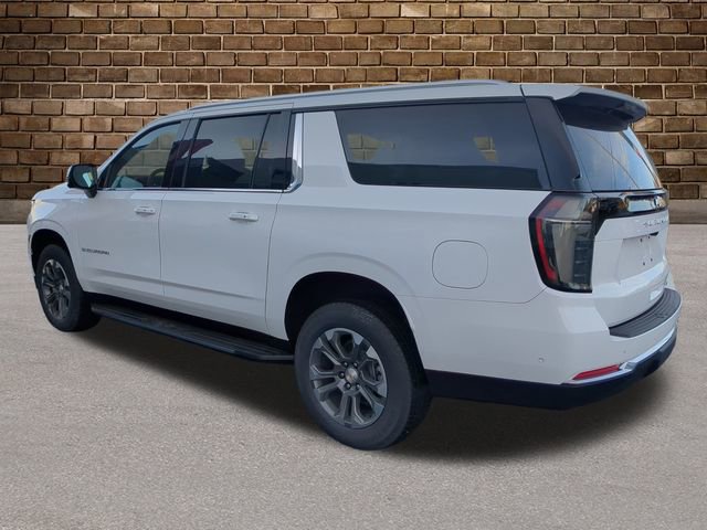 2026 Chevrolet Suburban LT photo 3