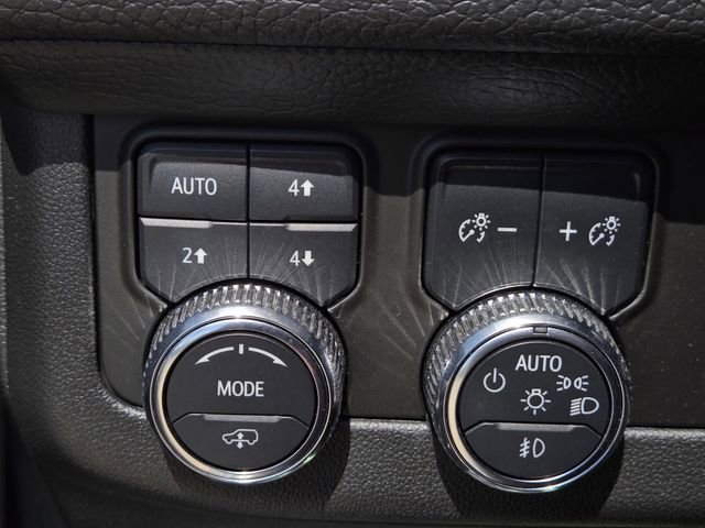 2024 Gmc Yukon Denali photo 18