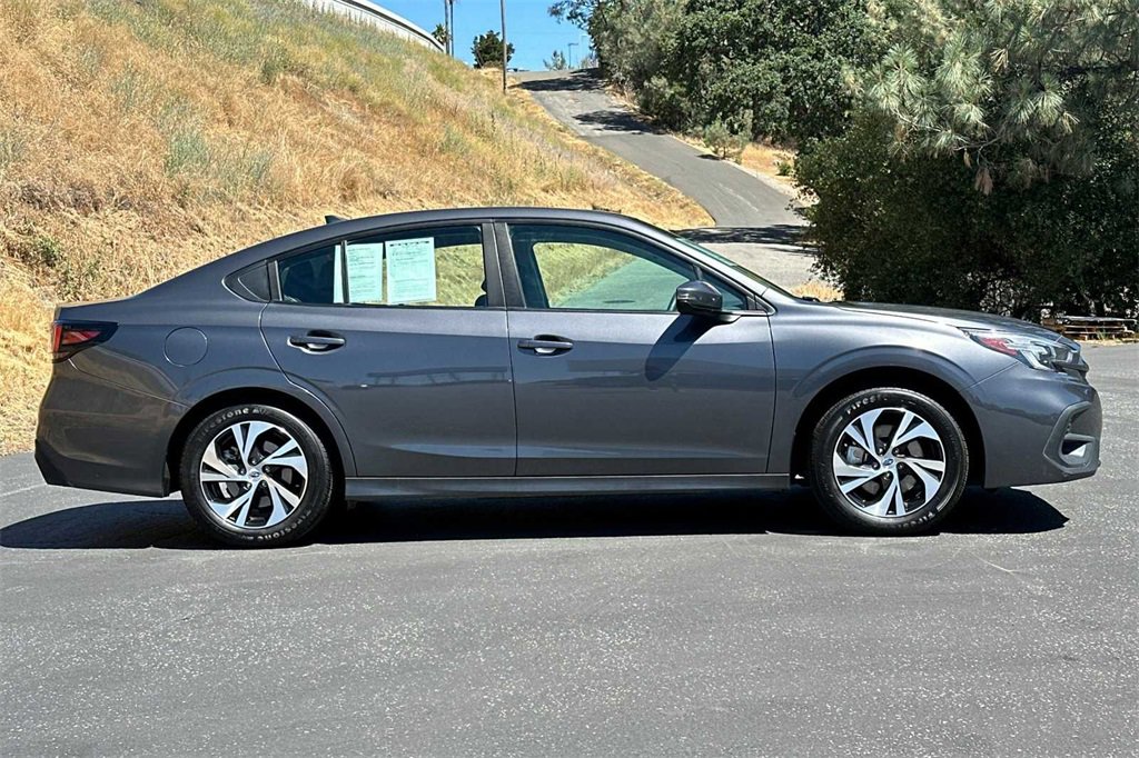 2023 Subaru Legacy Premium photo 3